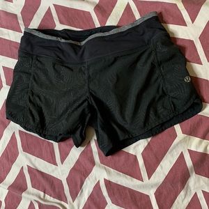 Lululemon Womens Speed Shorts 4 Gray Aqua Stripe Running Lined Athletic